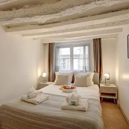 676 Noam - Elegant In Apartment Paris