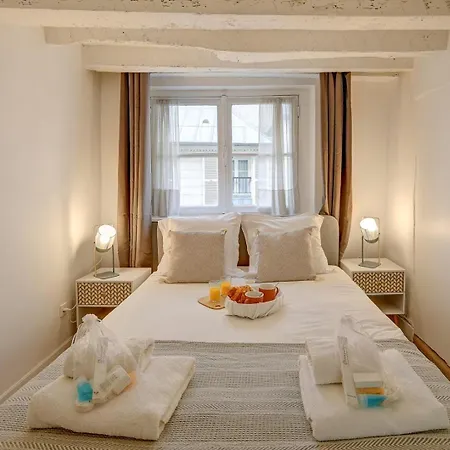 676 Noam - Elegant In Apartment *